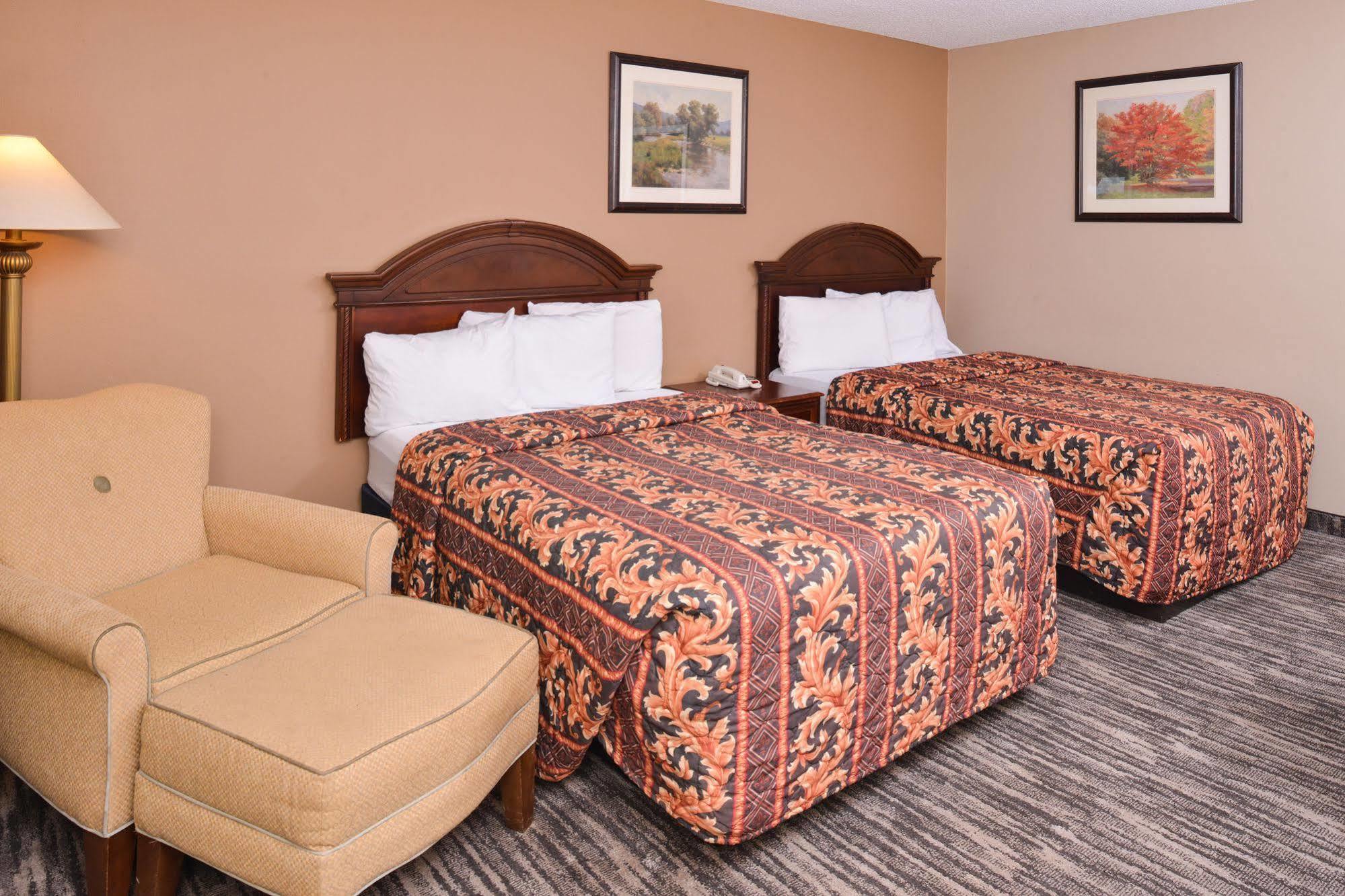 סוויטווטר Ranch House Motel מראה חיצוני תמונה